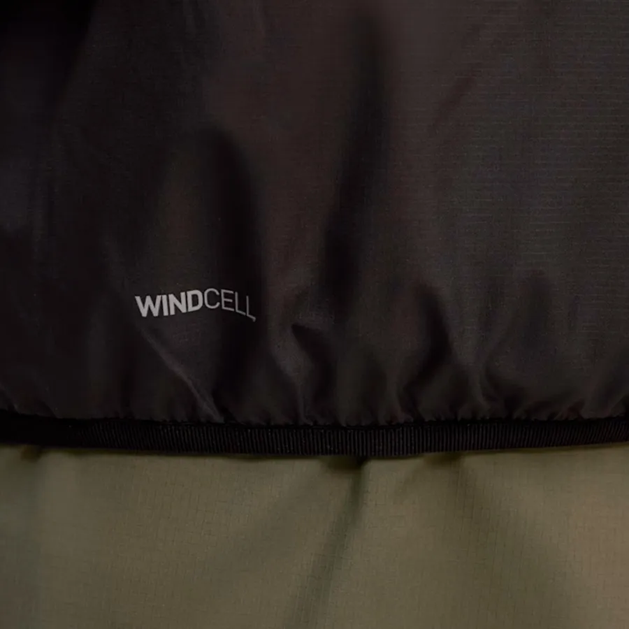 Imagen 4 de 5 de Campera Puma Tech Windbreaker-NEGRO/VERDE