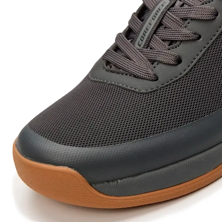 Imagen 6 de 9 de Zapatillas Atomik Coreforce-NEGRO/MARRON