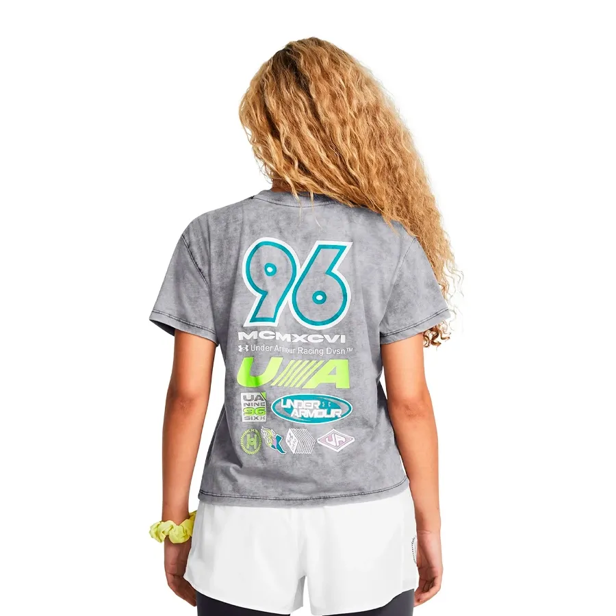 Imagen 1 de 4 de Remera Under Armour Run Everywhere Graphic-GRIS