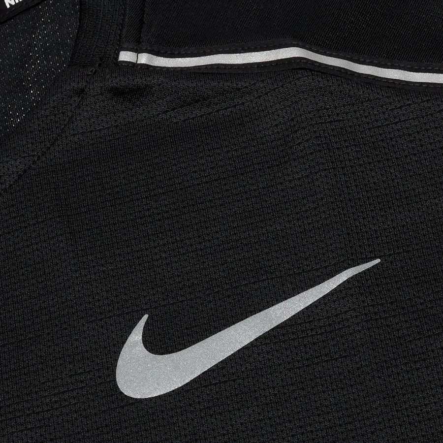 Imagen 4 de 6 de Remera Nike de Running Dri-Fit Miler-NEGRO