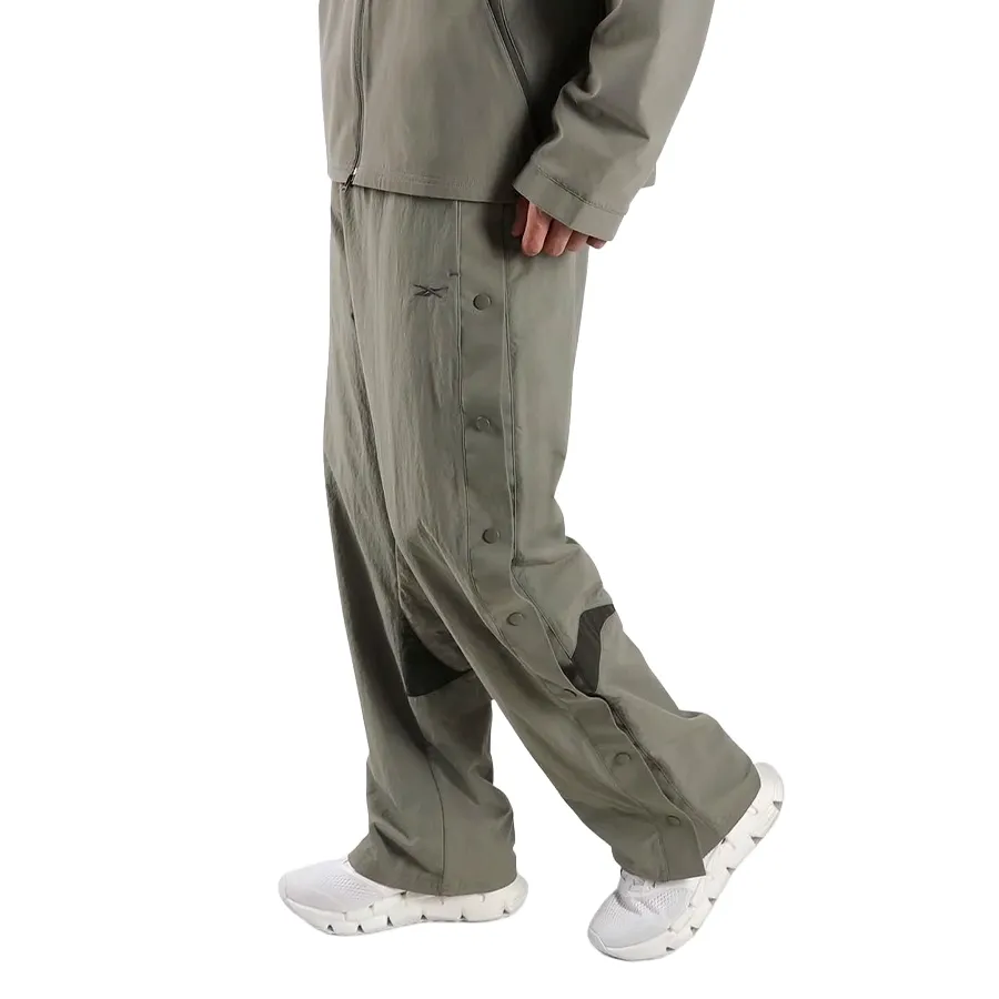 Imagen 1 de 4 de Pantalón Reebok Snap-GRIS