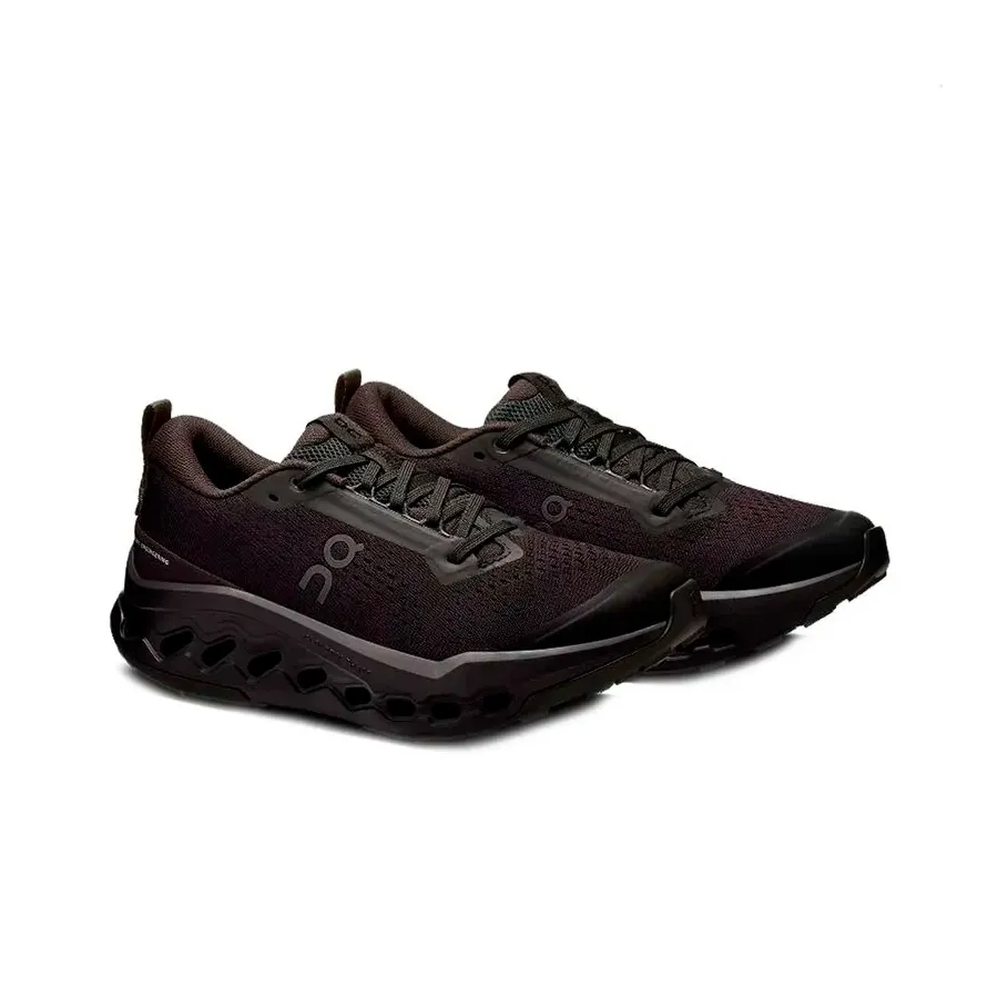 Imagen 1 de 5 de Zapatillas On Cloudsurfer Trail 2-NEGRO