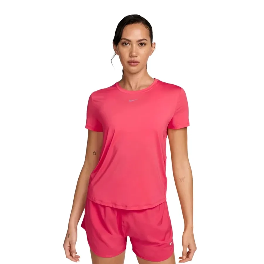 Imagen 0 de 5 de Remera Nike One Classic Dri-FIT-FUCSIA