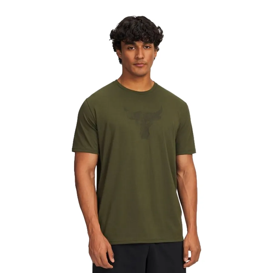 Imagen 0 de 2 de Remera Under Armour Project Rock Brahama Bull-VERDE MUSGO