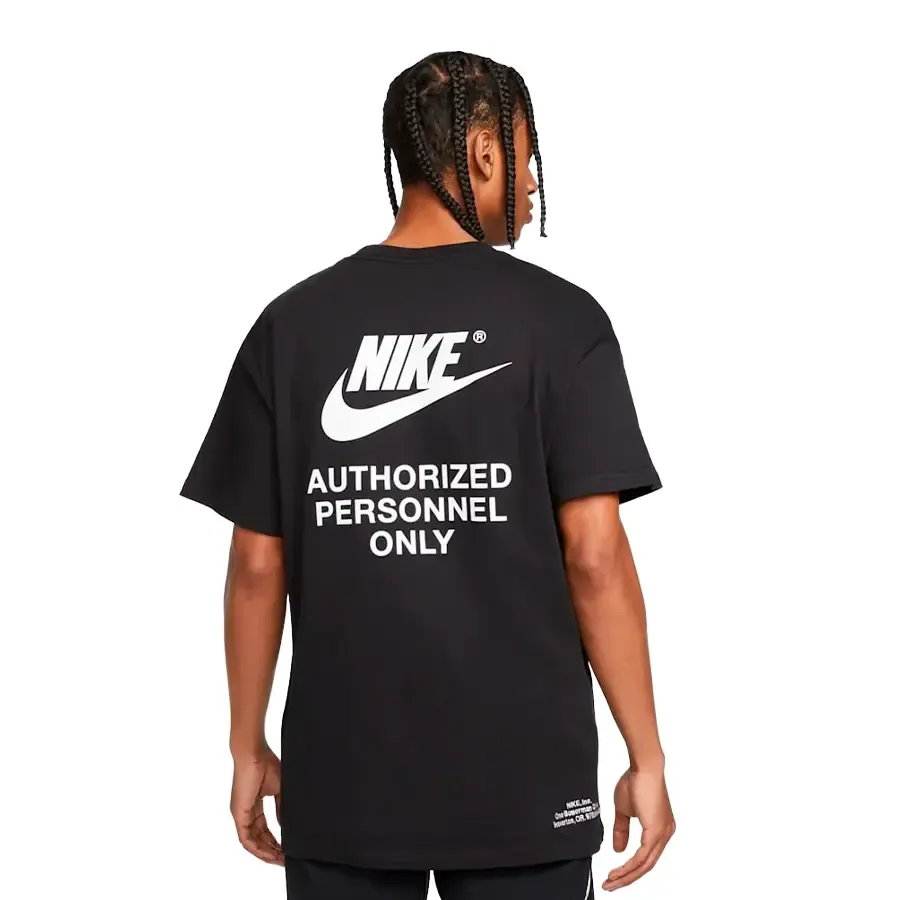 Imagen 1 de 5 de Remera Nike Sportswear-NEGRO
