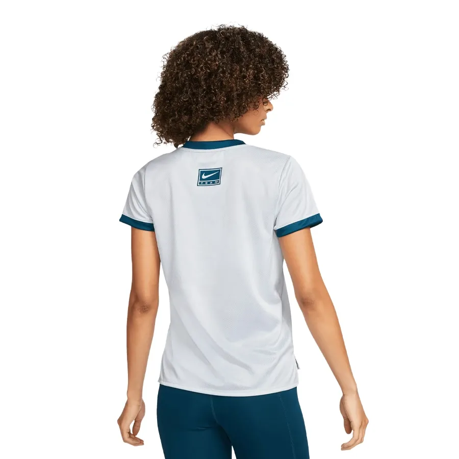 Imagen 1 de 5 de Remera Nike Dri-Fit Swoosh-GRIS/AZUL