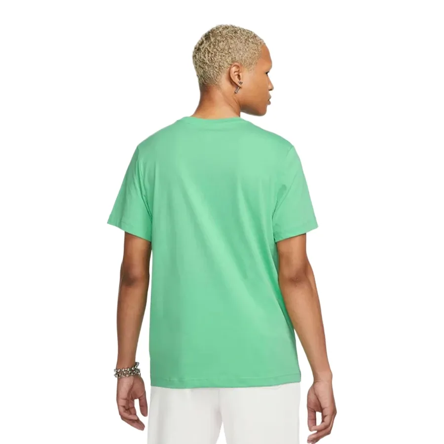 Imagen 1 de 4 de Remera Nike Sportswear-VERDE