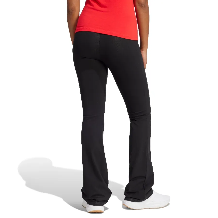 Imagen 1 de 5 de Calza adidas Acampanadas Essentials Logo Pequeño-NEGRO