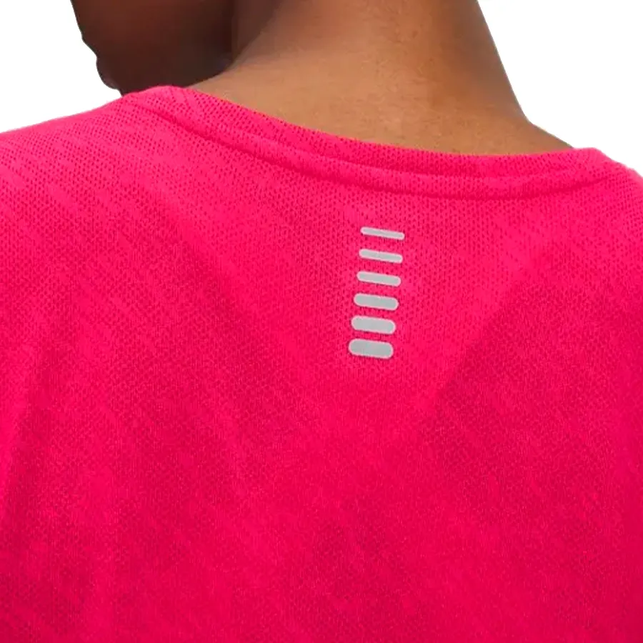 Imagen 2 de 3 de Remera Under Armour Launch Camo Shortsleeve-FUCSIA