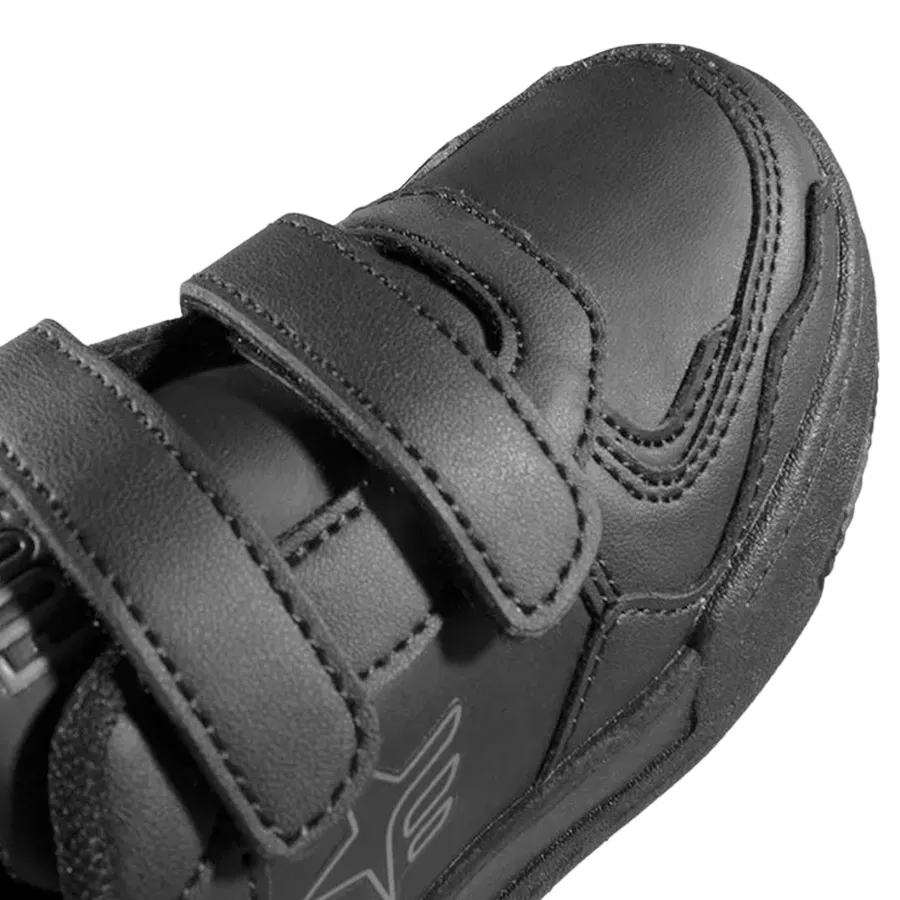 Imagen 4 de 5 de Zapatillas Footy Escolar-NEGRO