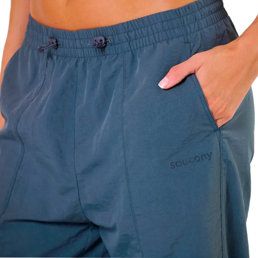 Imagen 2 de 4 de Pantalón Saucony Metro Parachute-GRIS PLOMO