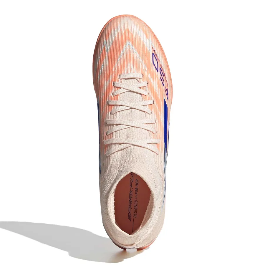 Imagen 3 de 7 de Botines adidas F50 Sparkfusion League Tf-NUDE/CORAL/AZUL
