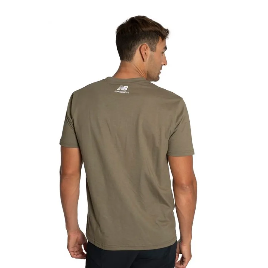 Imagen 1 de 2 de Remera New Balance Athletic Graphic Logo-VERDE OLIVA