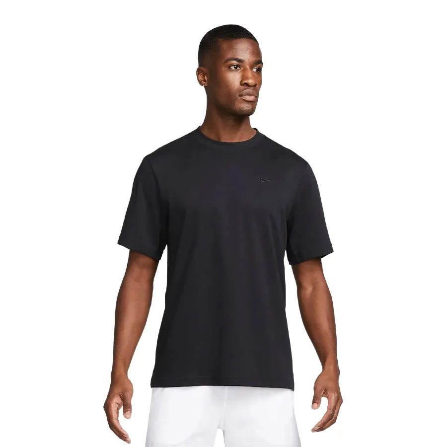 Imagen 0 de 6 de Remera Nike Dri-Fit Primary-NEGRO