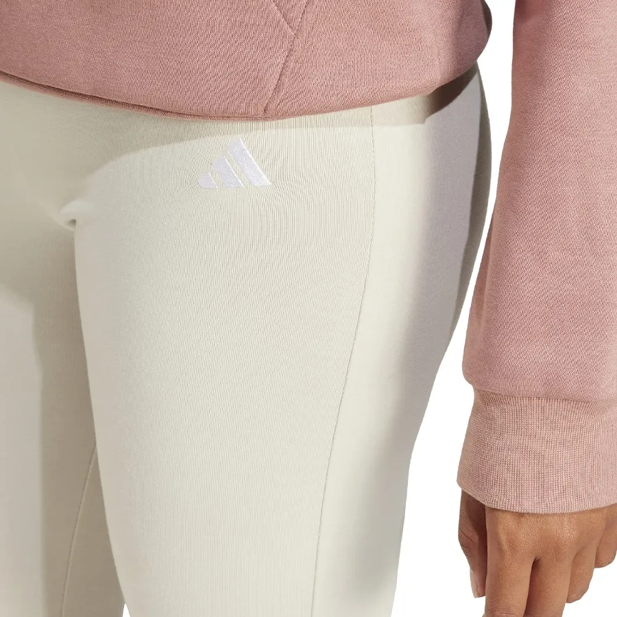 Imagen 3 de 5 de Pantalón adidas Pantalones essentials small logo flared-BEIGE