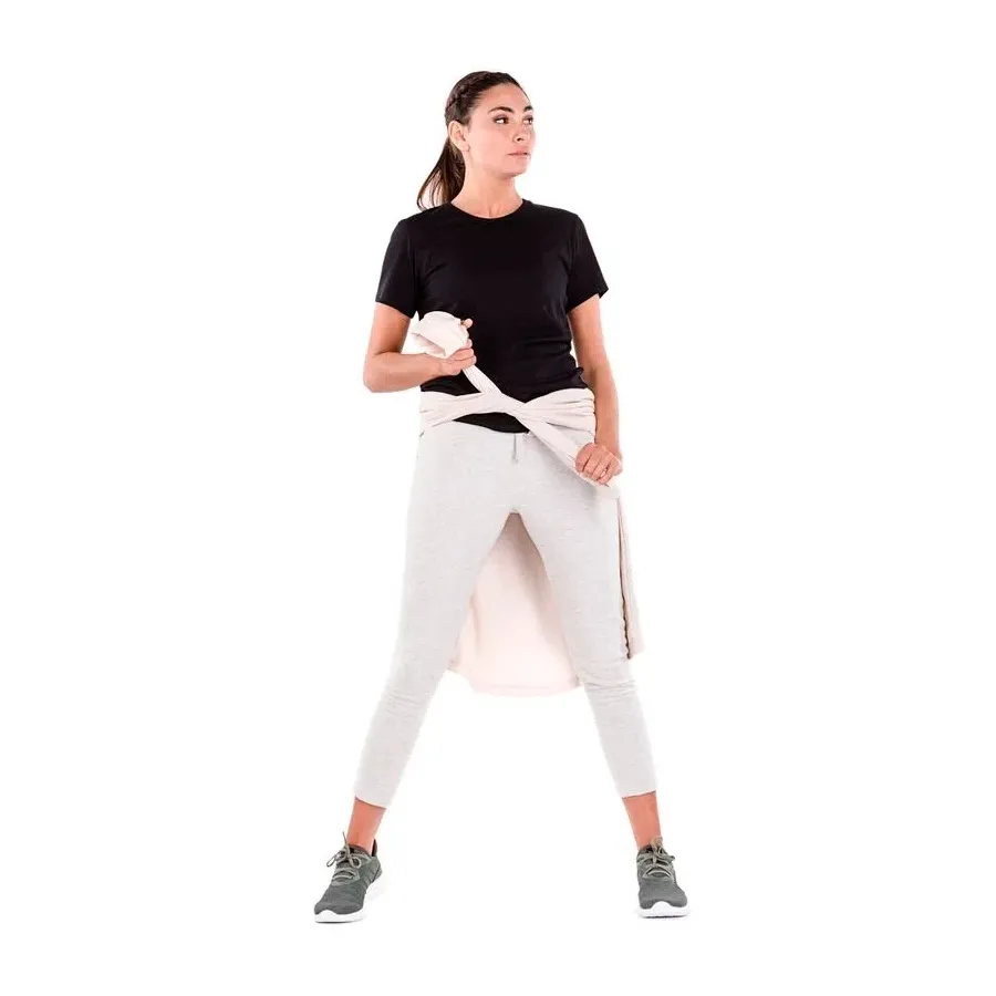 Imagen 2 de 3 de Remera Topper Mc WMN Basicos-NEGRO
