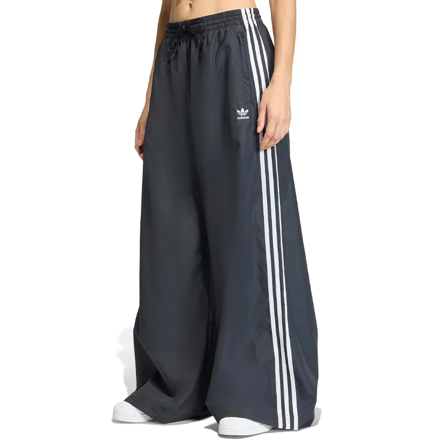 Imagen 1 de 6 de Pantalón adidas originals Firebird Adilenium-NEGRO/BLANCO