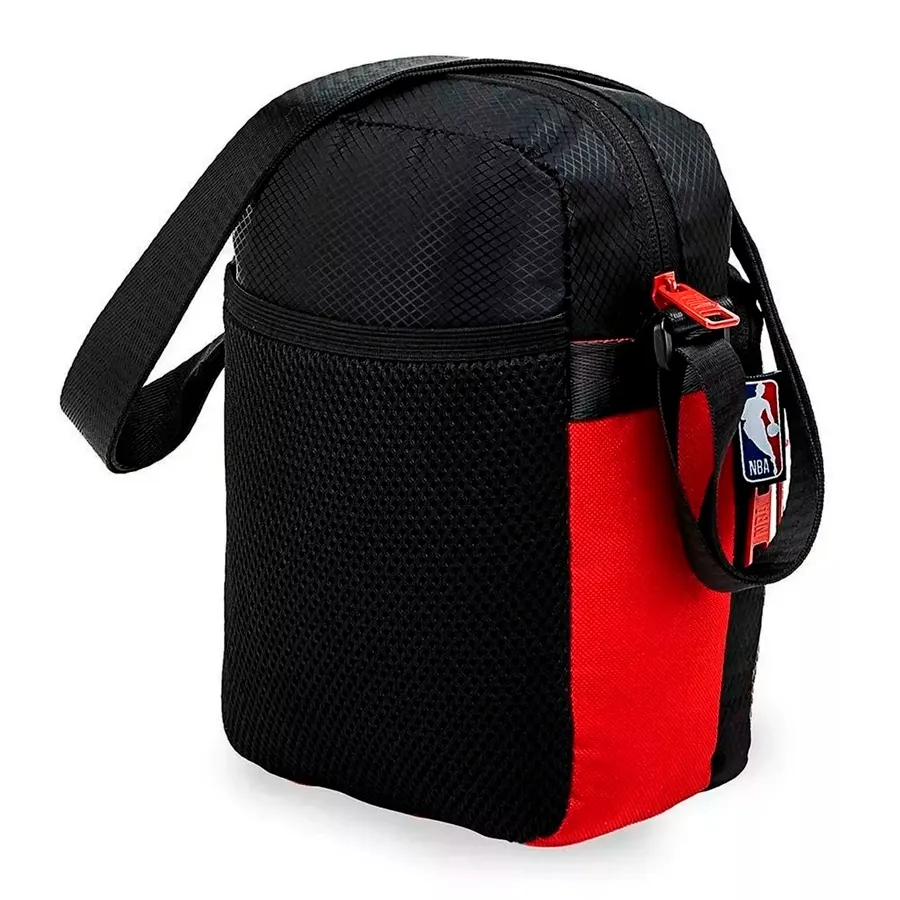 Imagen 1 de 2 de Bandolera Nba-NEGRO/ROJO