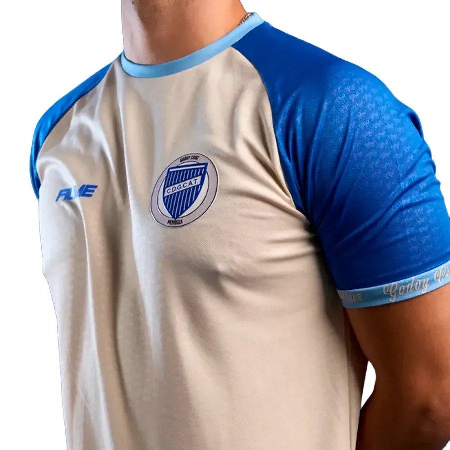 Imagen 3 de 4 de Camiseta Fiume Sport Godoy Cruz Alternativa 26-BEIGE/CELESTE