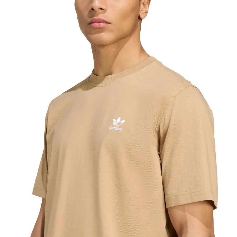 Imagen 4 de 6 de Remera adidas originals Essentials Trifolio-BEIGE