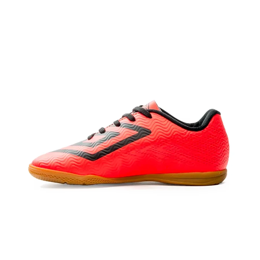 Imagen 2 de 6 de Botines Umbro Sala Ultraskin Jr-CORAL/NEGRO/ROJO