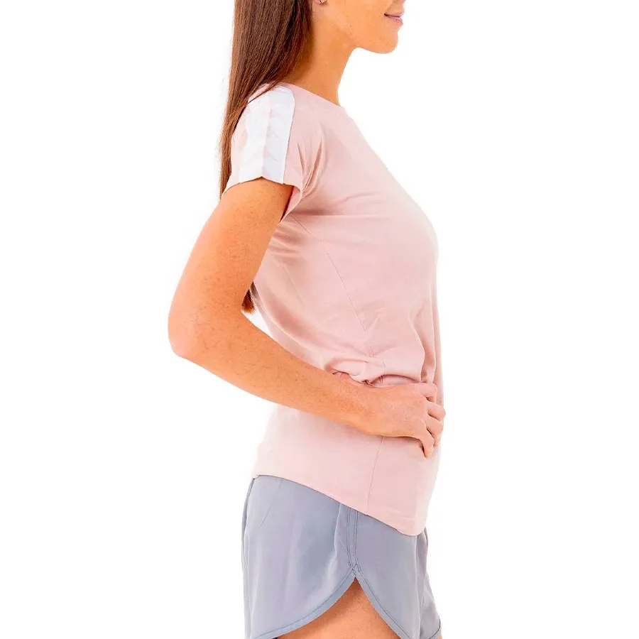 Imagen 2 de 4 de Remera Kappa Authentic Banda 222 Apan-ROSA/BLANCO