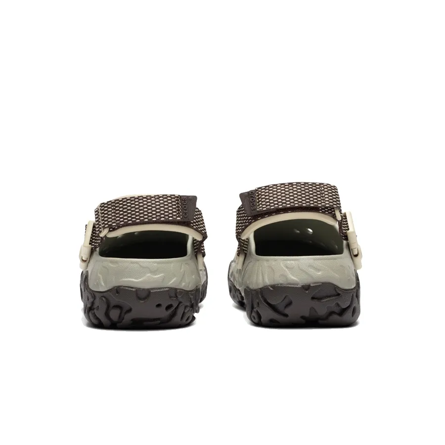 Imagen 6 de 8 de Ojotas Crocs All Terrain Atlas Clog-GRIS