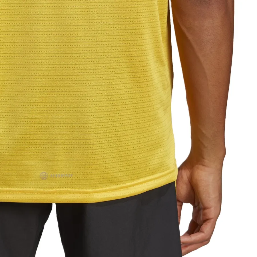 Imagen 4 de 5 de Remera adidas Own the Run-AMARILLO