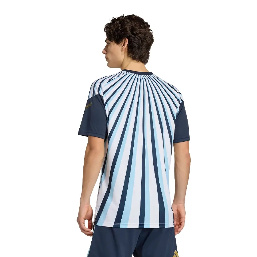 Imagen 1 de 5 de Camiseta adidas Prepartido Titular Seleccion Argentina 26-BLANCO/MARINO/CELESTE
