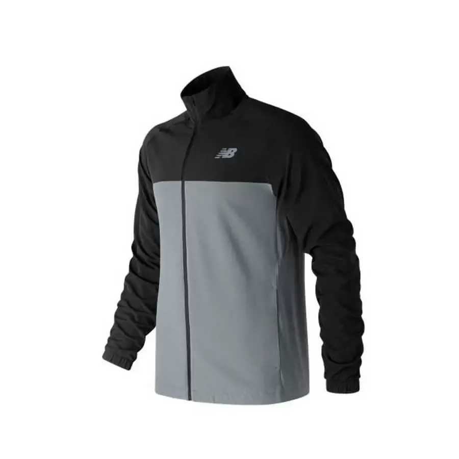 Imagen 0 de 2 de Campera New Balance Tenacity-NEGRO/GRIS