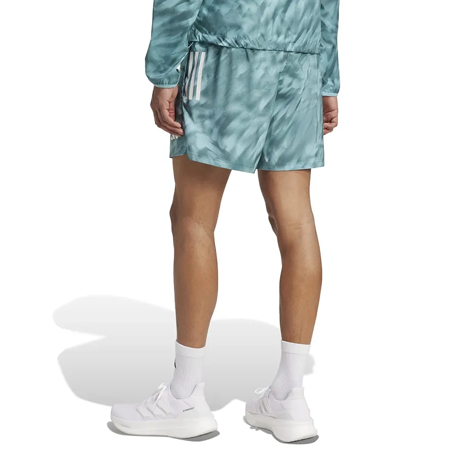 Imagen 1 de 4 de Shorts adidas Own The Run-VERDE AGUA