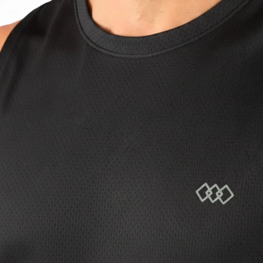 Imagen 3 de 4 de Musculosa Kamp Ultrarun-NEGRO