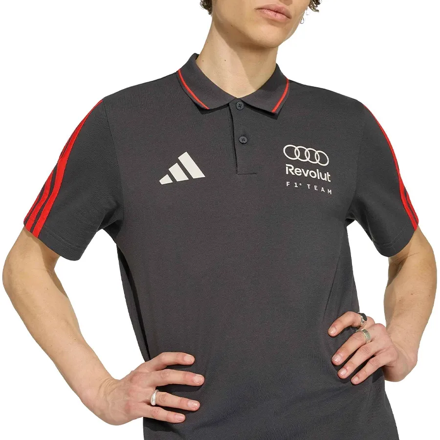 Imagen 4 de 5 de Remera adidas Dna Audi Revolut F1 Team-NEGRO/ROJO