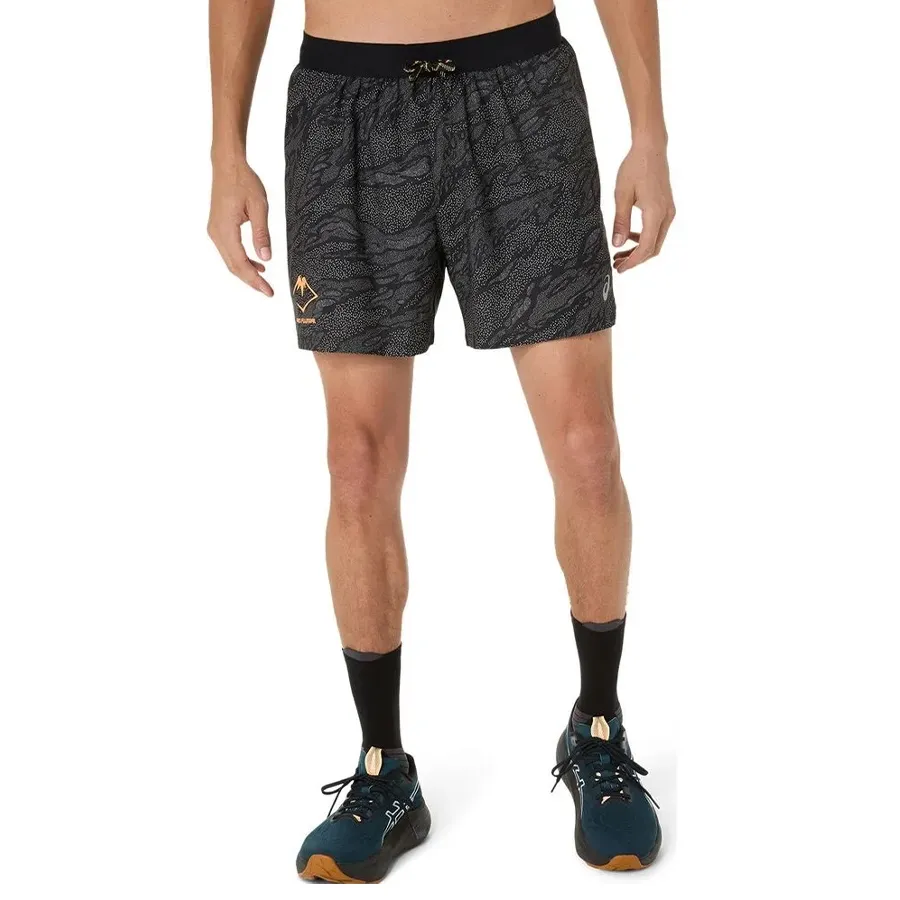 Imagen 0 de 5 de Shorts Asics Ujitrail All-Over Print 5In-NEGRO