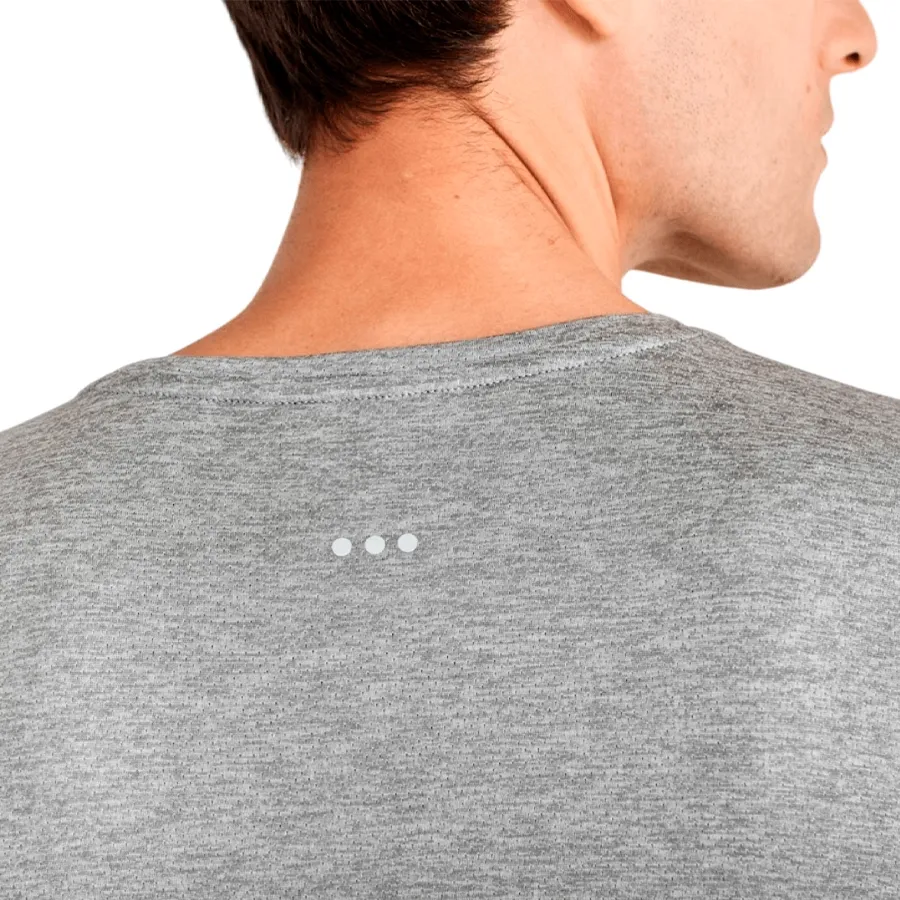 Imagen 3 de 4 de Remera Saucony Stopwatch Graphic-GRIS/NEGRO