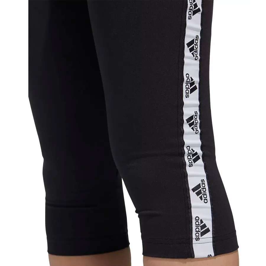 Imagen 2 de 4 de Calza adidas 3/4 U4u-NEGRO