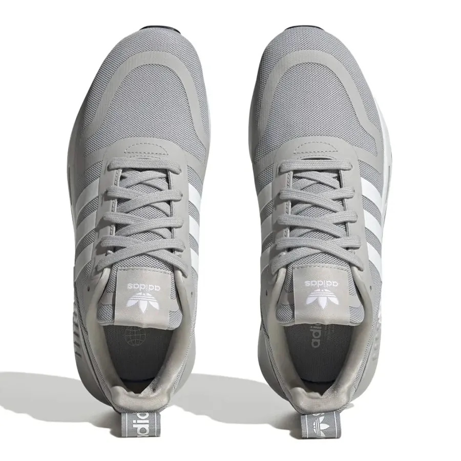 Imagen 2 de 4 de Zapatillas adidas originals Multix-GRIS/BLANCO