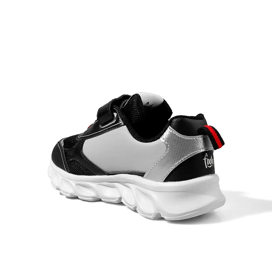 Imagen 2 de 5 de Zapatillas Footy Spiderman Pro-NEGRO/PLATA