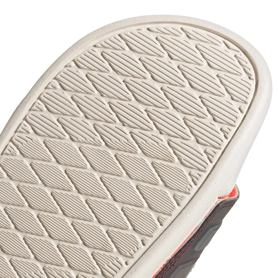 Imagen 6 de 7 de Ojotas adidas Comfort del equipo de Fórmula 1 Mercedes-BLANCO/ROJO