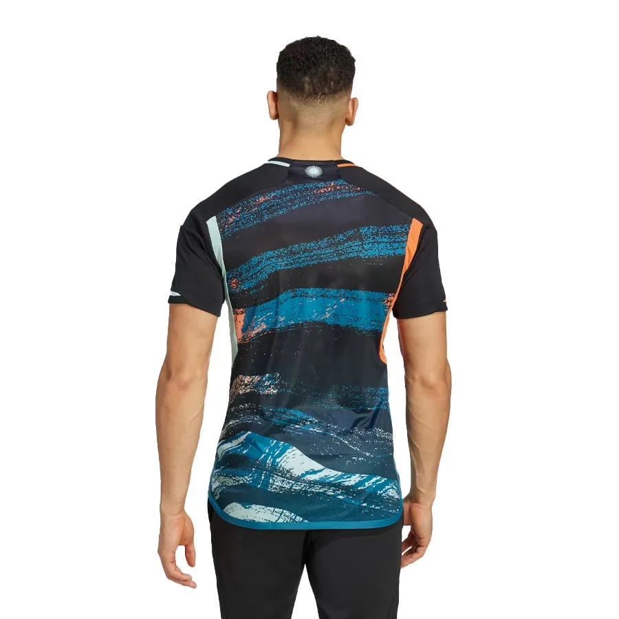 Imagen 3 de 8 de Camiseta adidas Alternativa De La Selección Argentina-NEGRO/TURQUESA/NARANJA