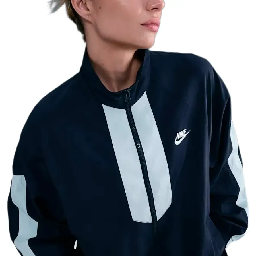 Imagen 1 de 3 de Campera Nike Sportswear Windrunner-MARINO/BLANCO