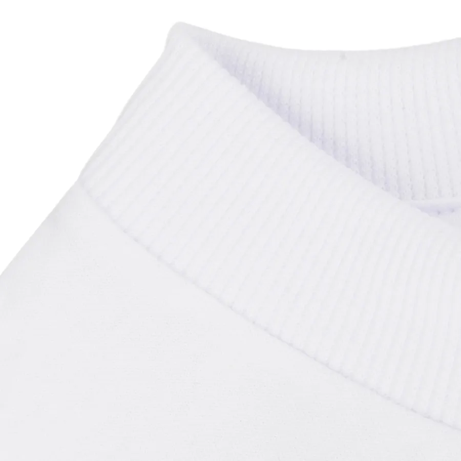 Imagen 2 de 4 de Remera Under Armour Crop Tini Futttura-BLANCO