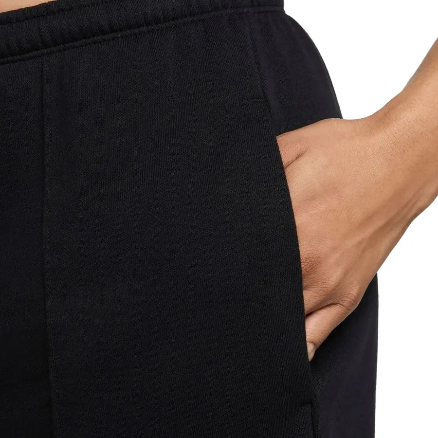 Imagen 3 de 5 de Short Nike Sportswear Chill Terry-NEGRO