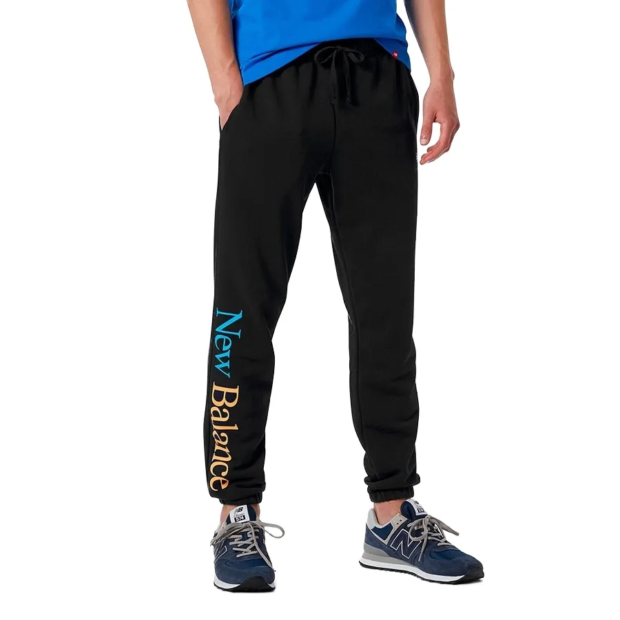 Imagen 0 de 4 de Pantalón New Balance Essentials Celebrate-NEGRO