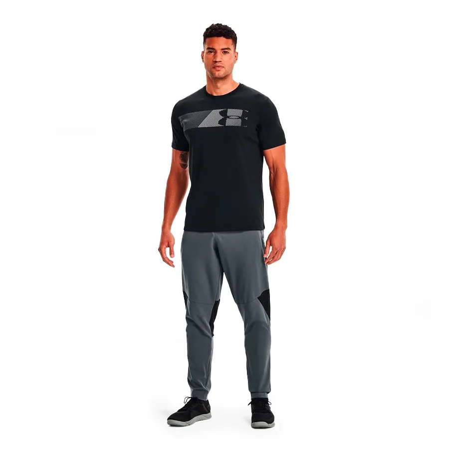 Imagen 4 de 6 de Remera Under Armour Fast Left Chest 2 Ss-NEGRO