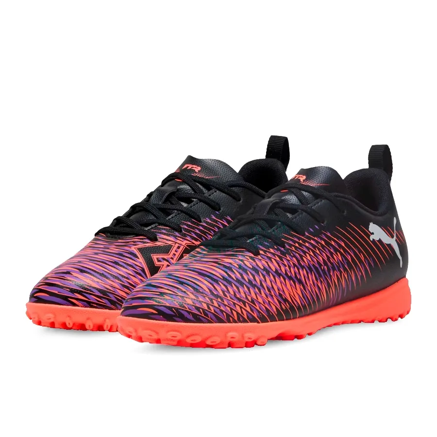 Imagen 3 de 6 de Botines Puma Future 8 play Tt Jr-NEGRO/VIOLETA/NARANJA