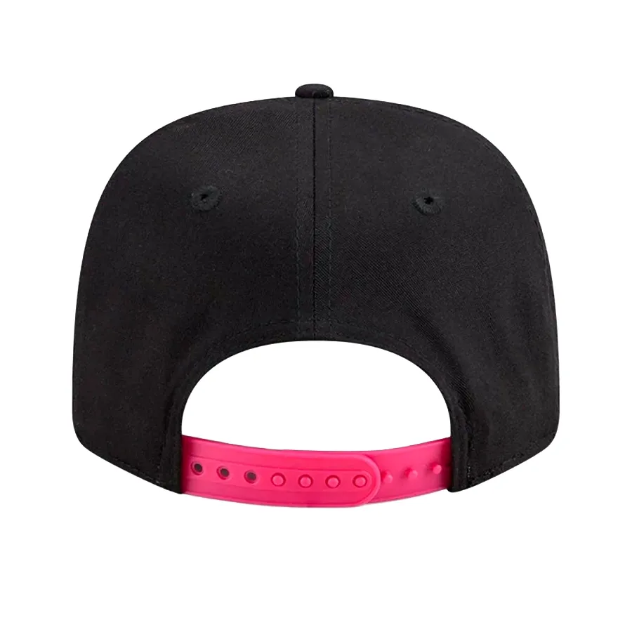 Imagen 3 de 4 de Gorra New Era Alpine Racing 9Seventy-GRAFITO/NEGRO