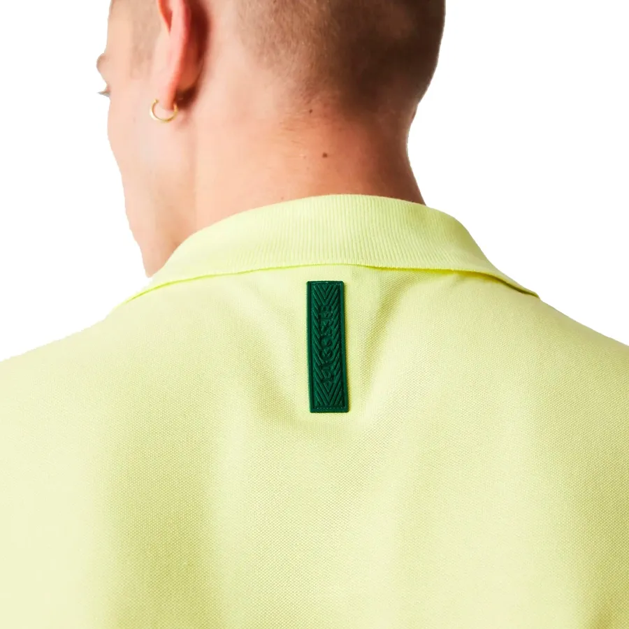 Imagen 4 de 7 de Remera Lacoste -AMARILLO FLUOR