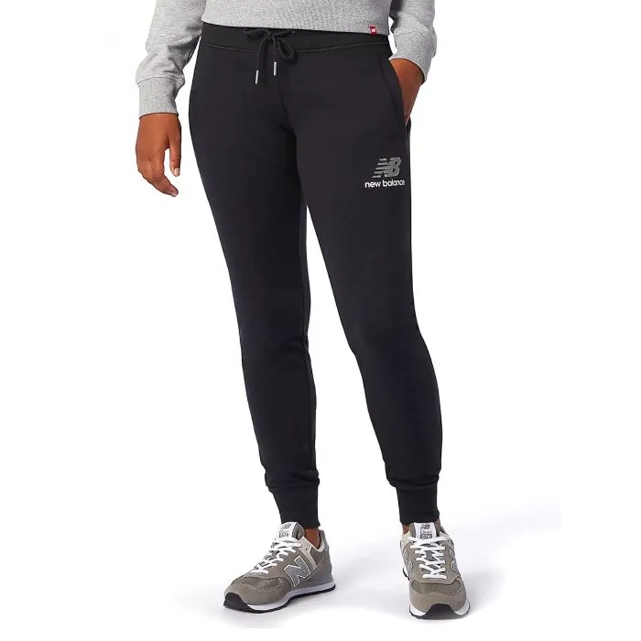 Imagen 2 de 3 de Pantalón New Balance Essentials FT Sweatpant-NEGRO