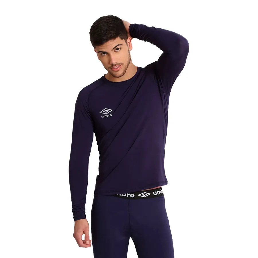 Imagen 0 de 3 de Remera Umbro Térmica-MARINO